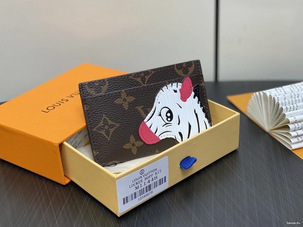 HOLDER-11*7*0.5cm CARD VUITTON LOUIS 0501
